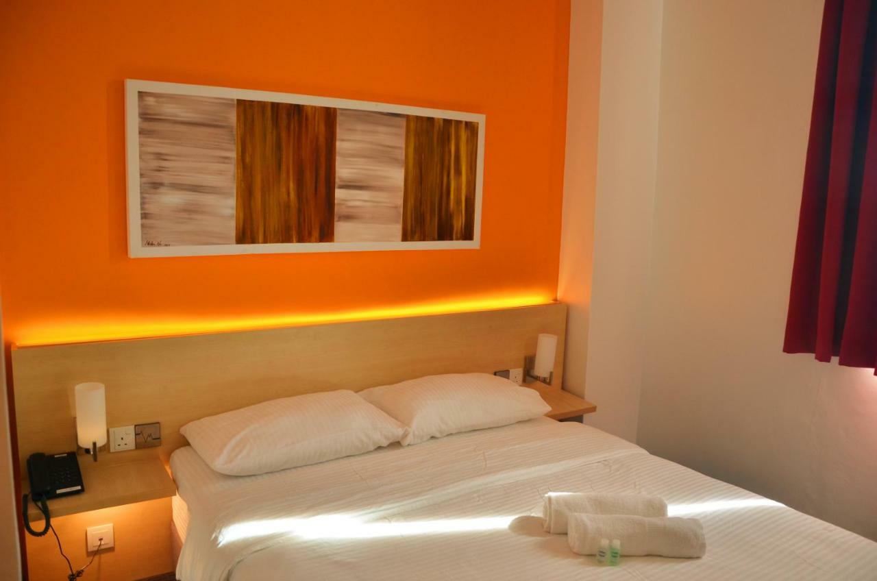 Hotel Jeti Tg Gemok Padang Endau Exteriör bild